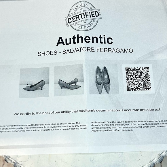 Salvatore Ferragamo Snakeskin Leather PointyToe  Pump Kitten 2” Heel Shoe Size 8 - Picture 16 of 16